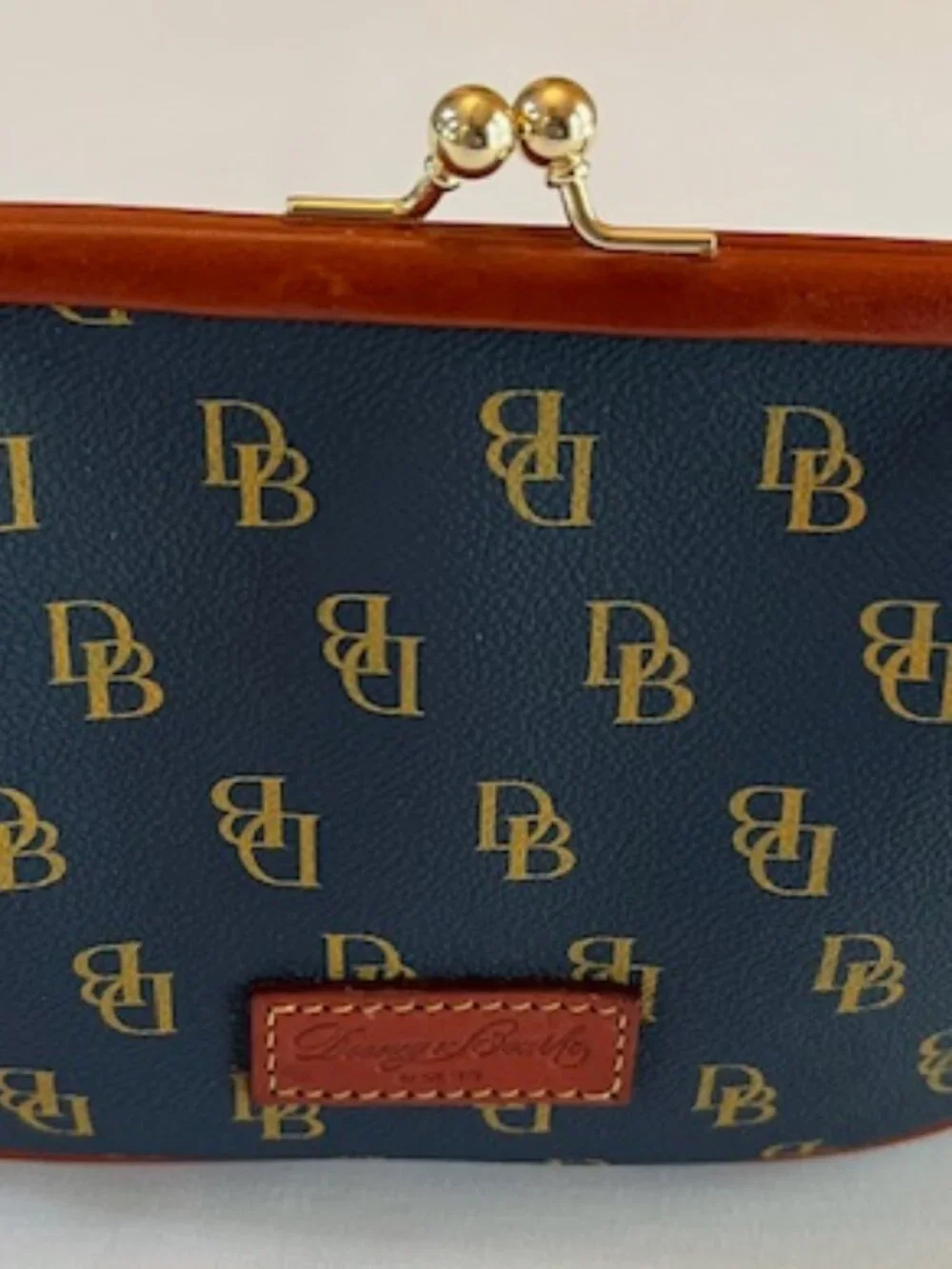 DOONEY & BOURKE | Gretta Framed Navy Blue Coin Purse-Like NEW - Picture 3 of 7